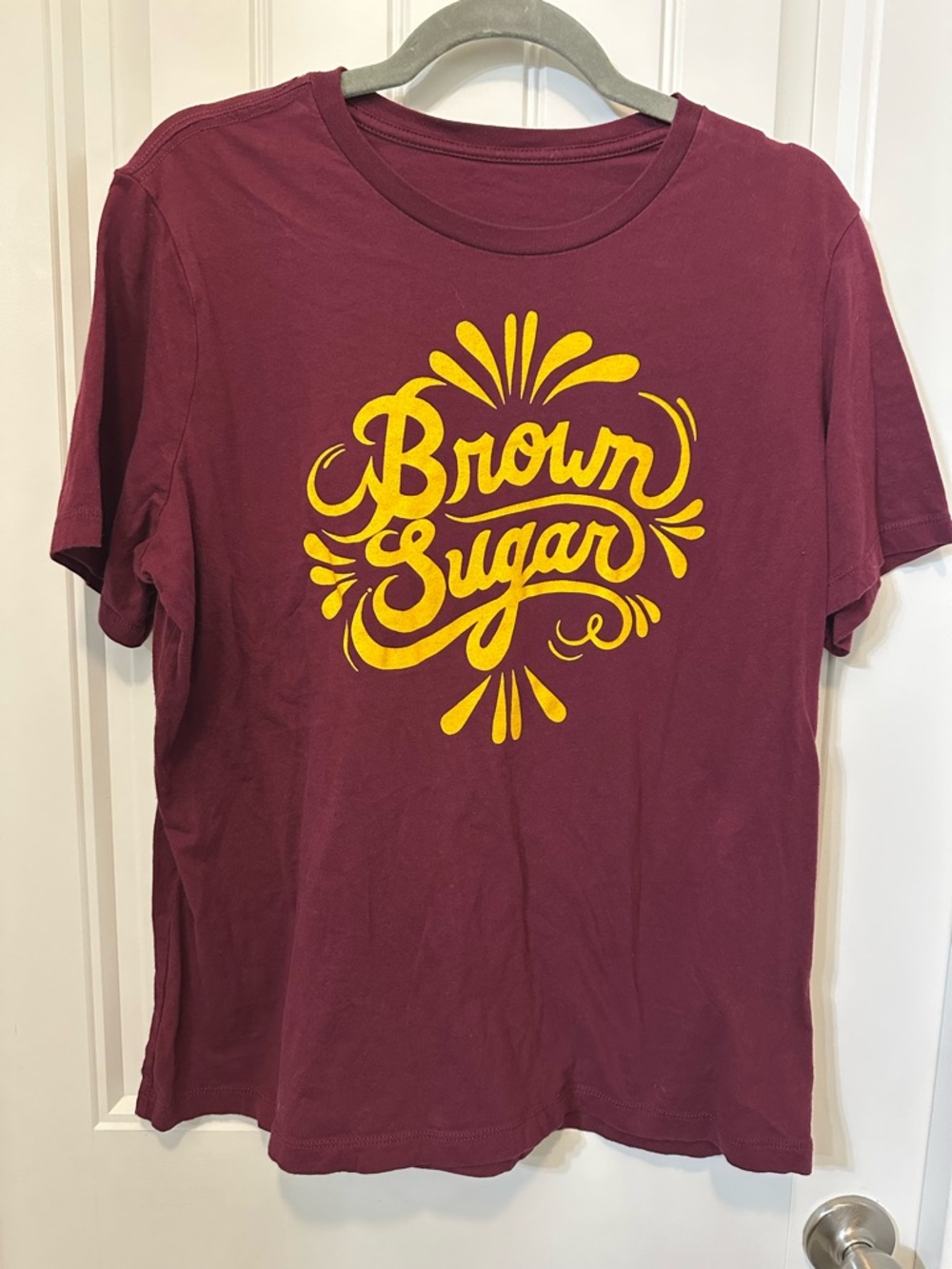 Brown Sugar Graphic Short Sleeve Tee - Burgundy/Yellow